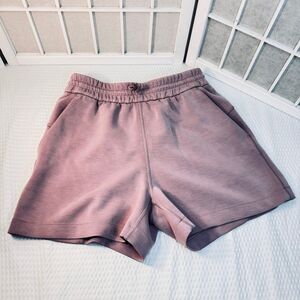 Lululemon Shorts Size 6